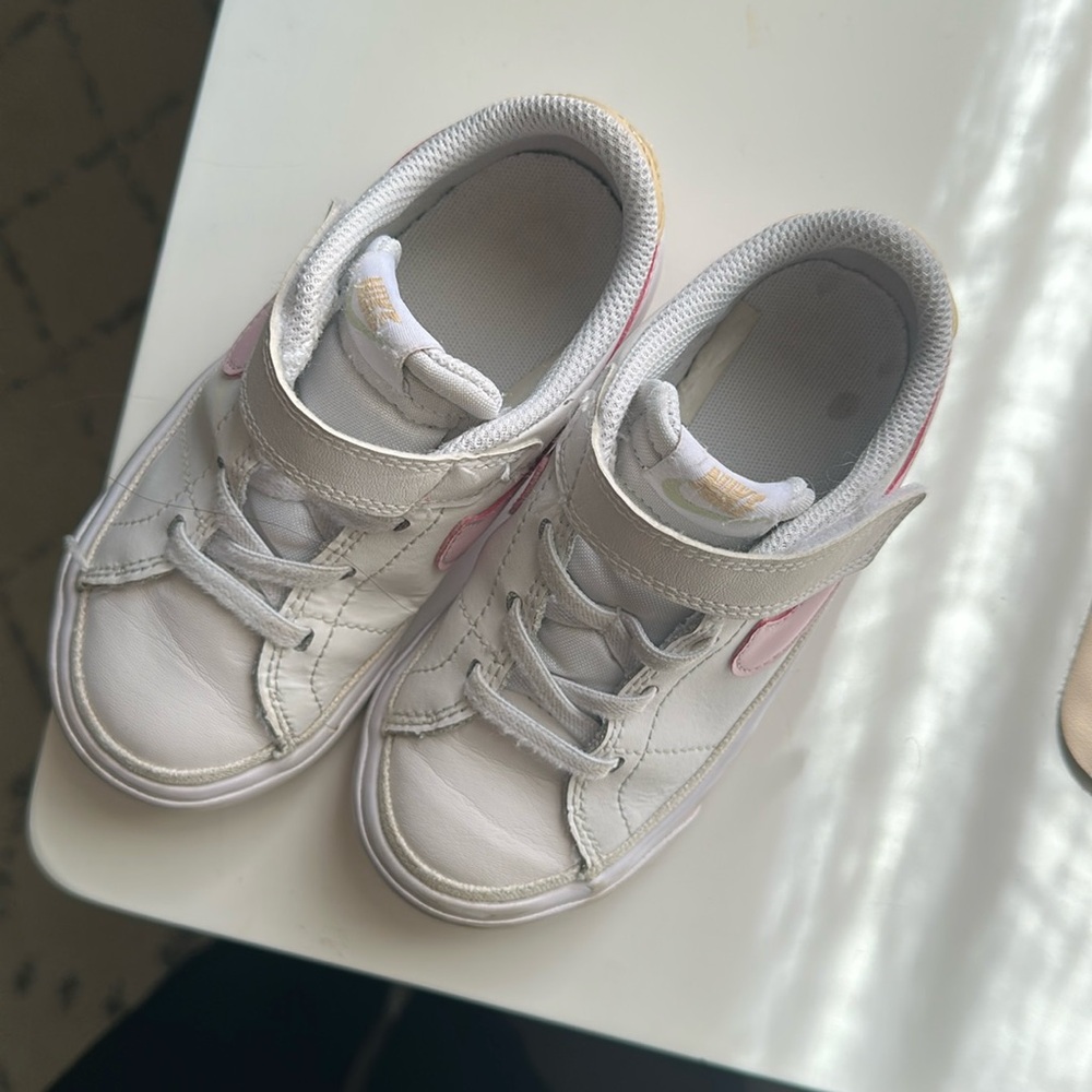 Nike Court Legacy Shoes